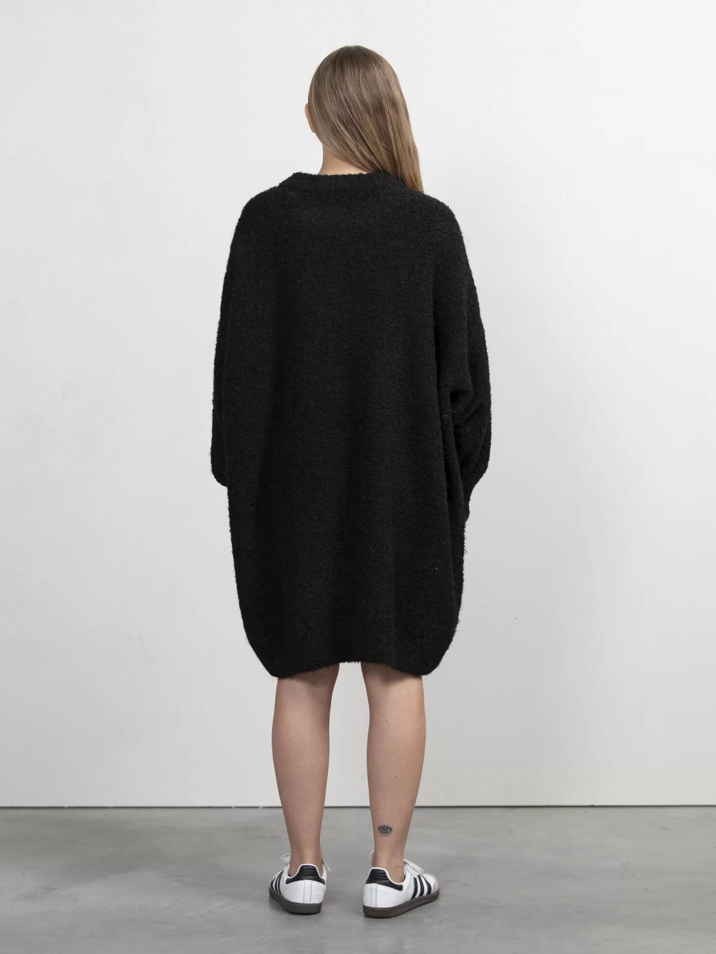 boucle_gebreide_jurk_andres_5.webp Les Soeurs Boucle Gebreide Jurk Andres Black Online