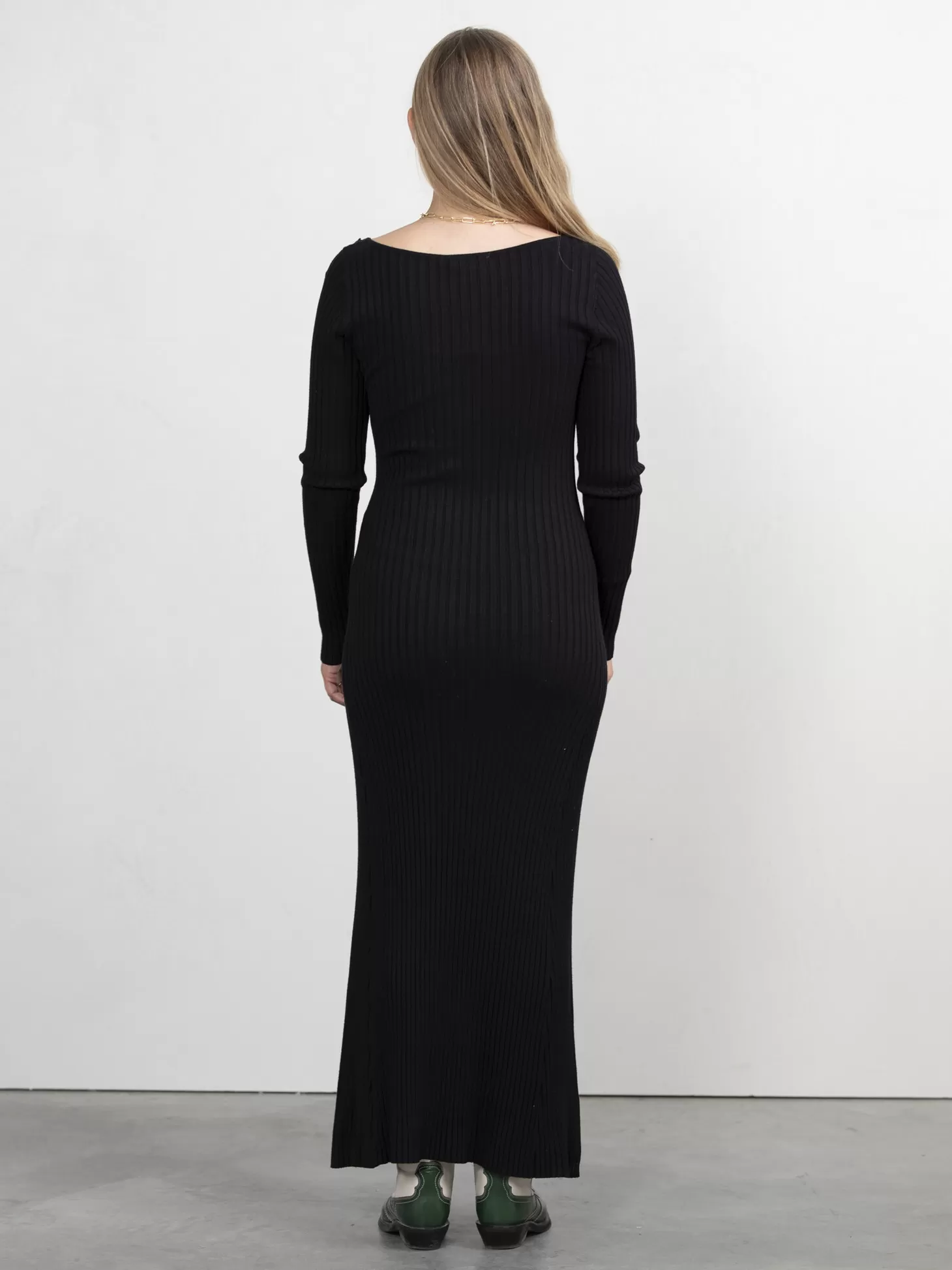 gebreide_jurk_smeralda_3.webp Edited Gebreide Jurk Smeralda Black Best Sale