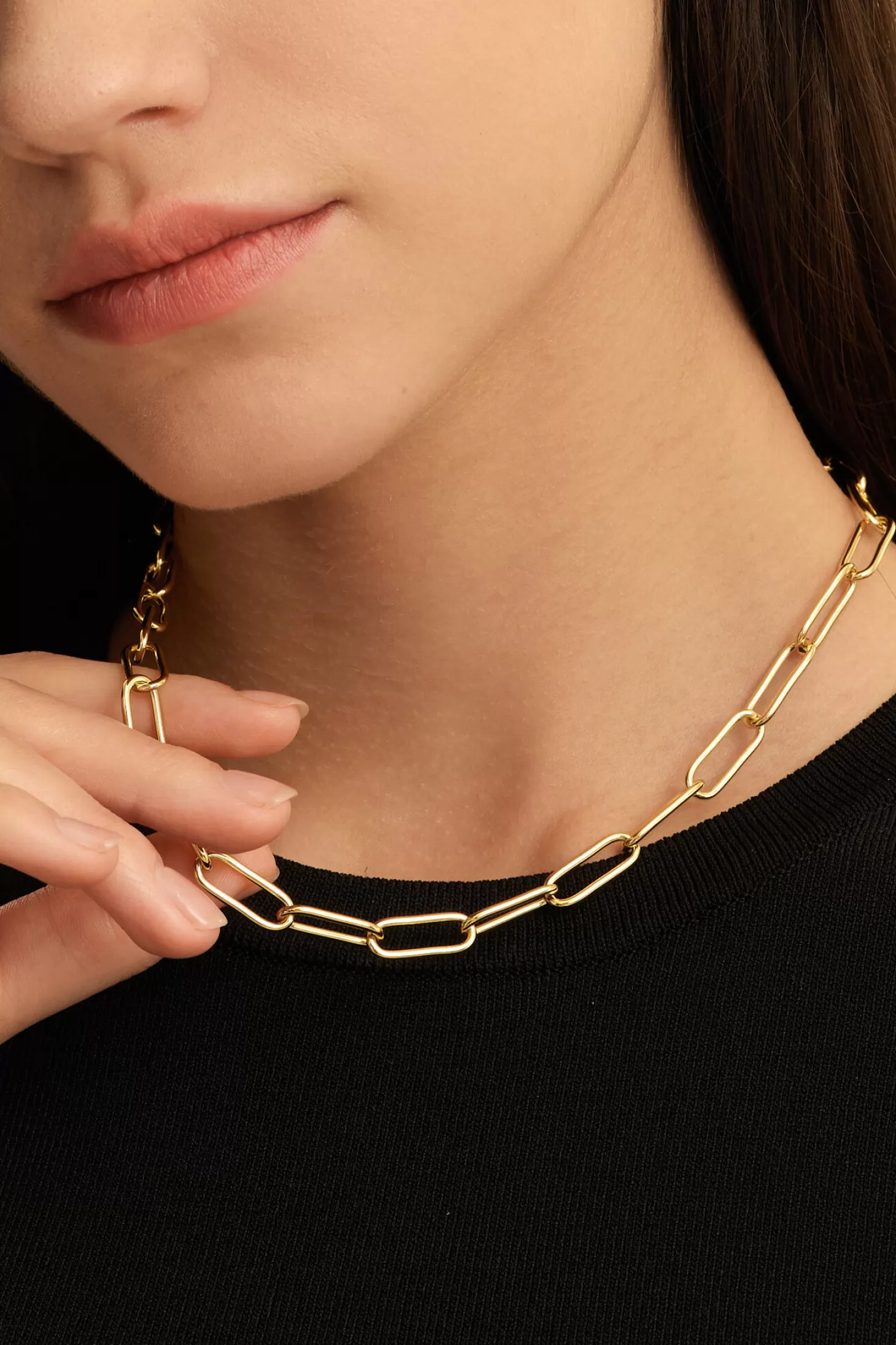 Les Soeurs Sluiting Big Chain Gold Shop