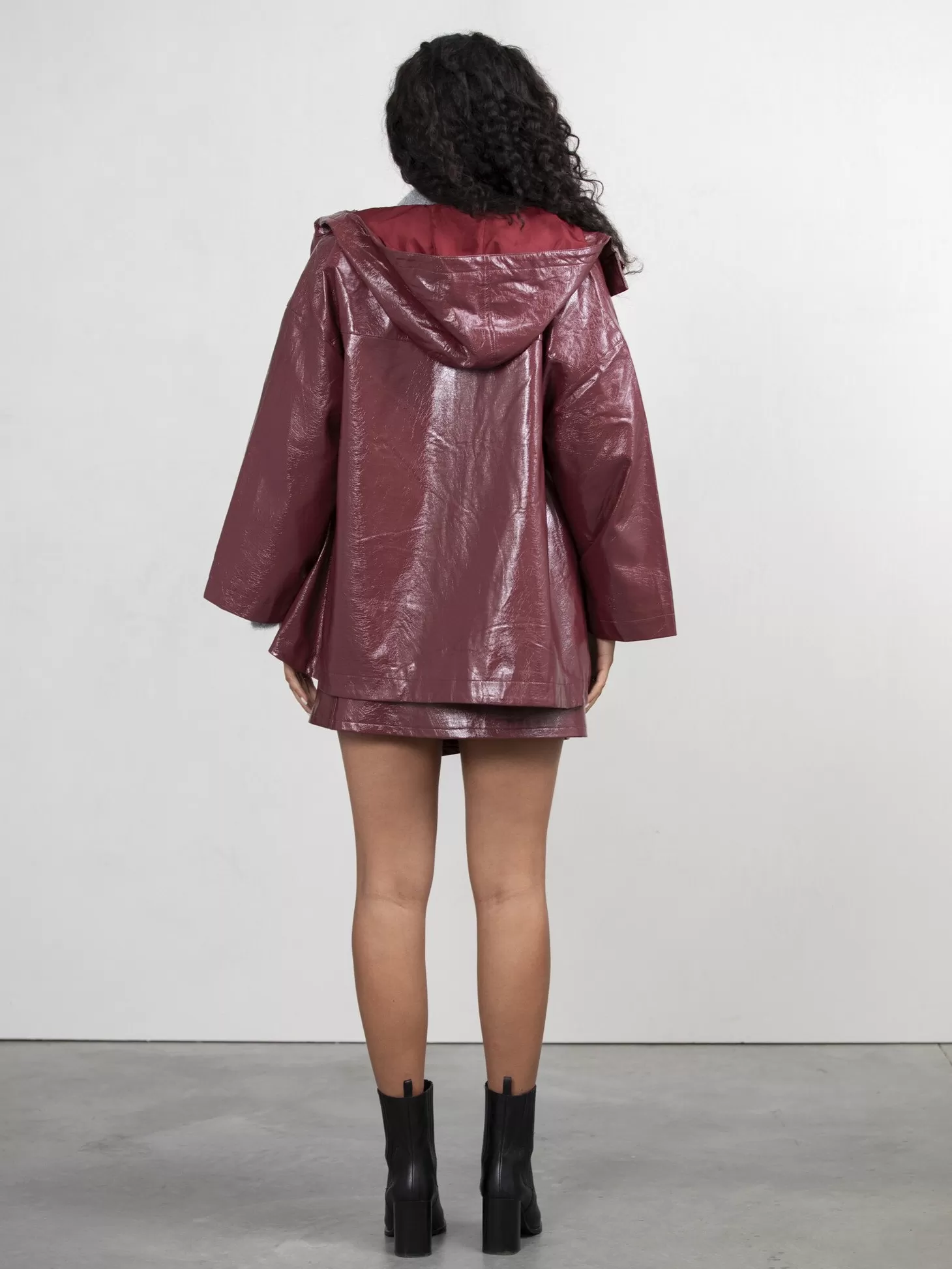 vegan_leren_jas_violet_4.webp Les Soeurs Vegan Leren Jas Violet Bordeaux Fashion
