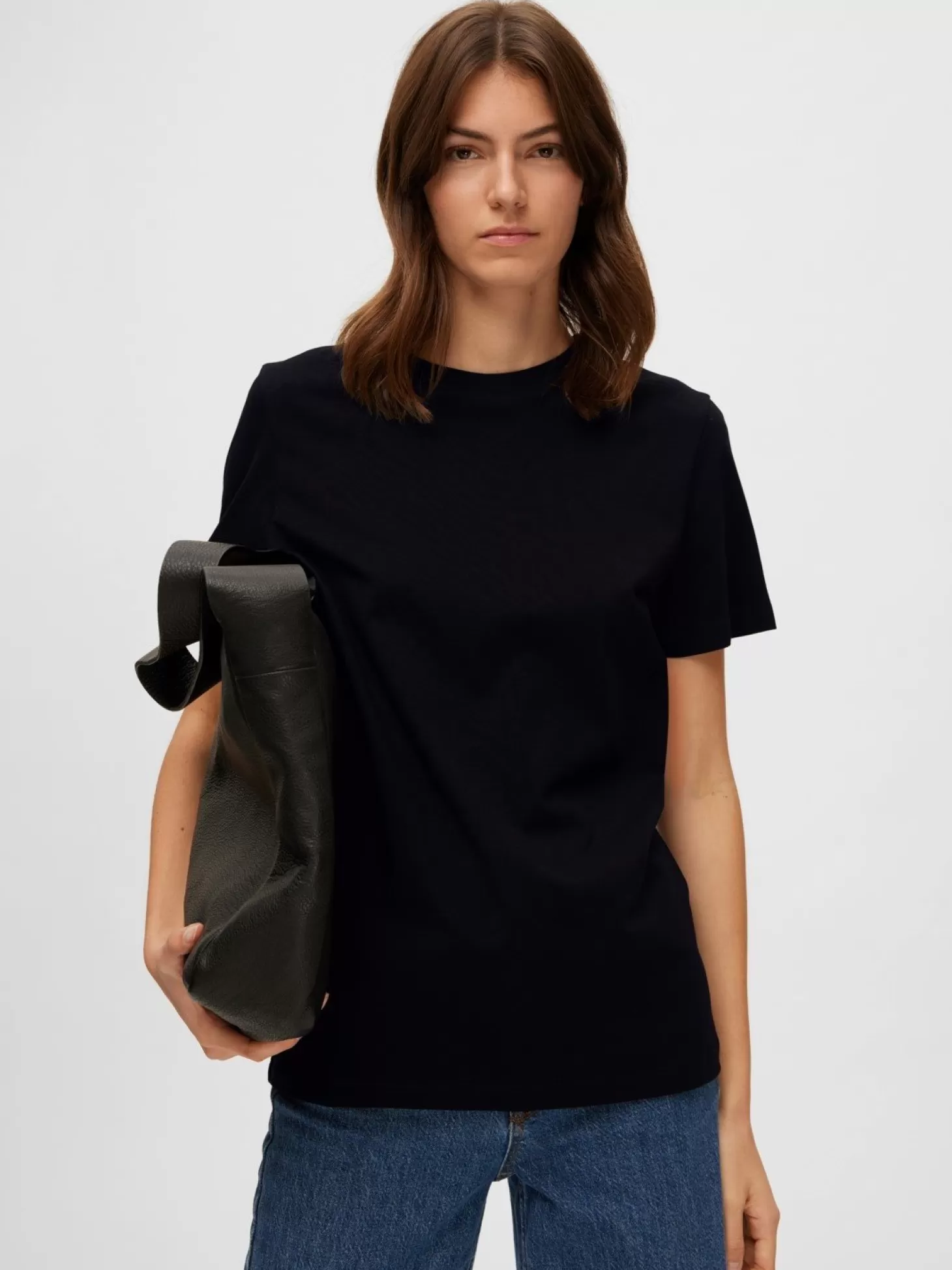 basic_tshirt_5.webp Selected Basic T-Shirt Black Store