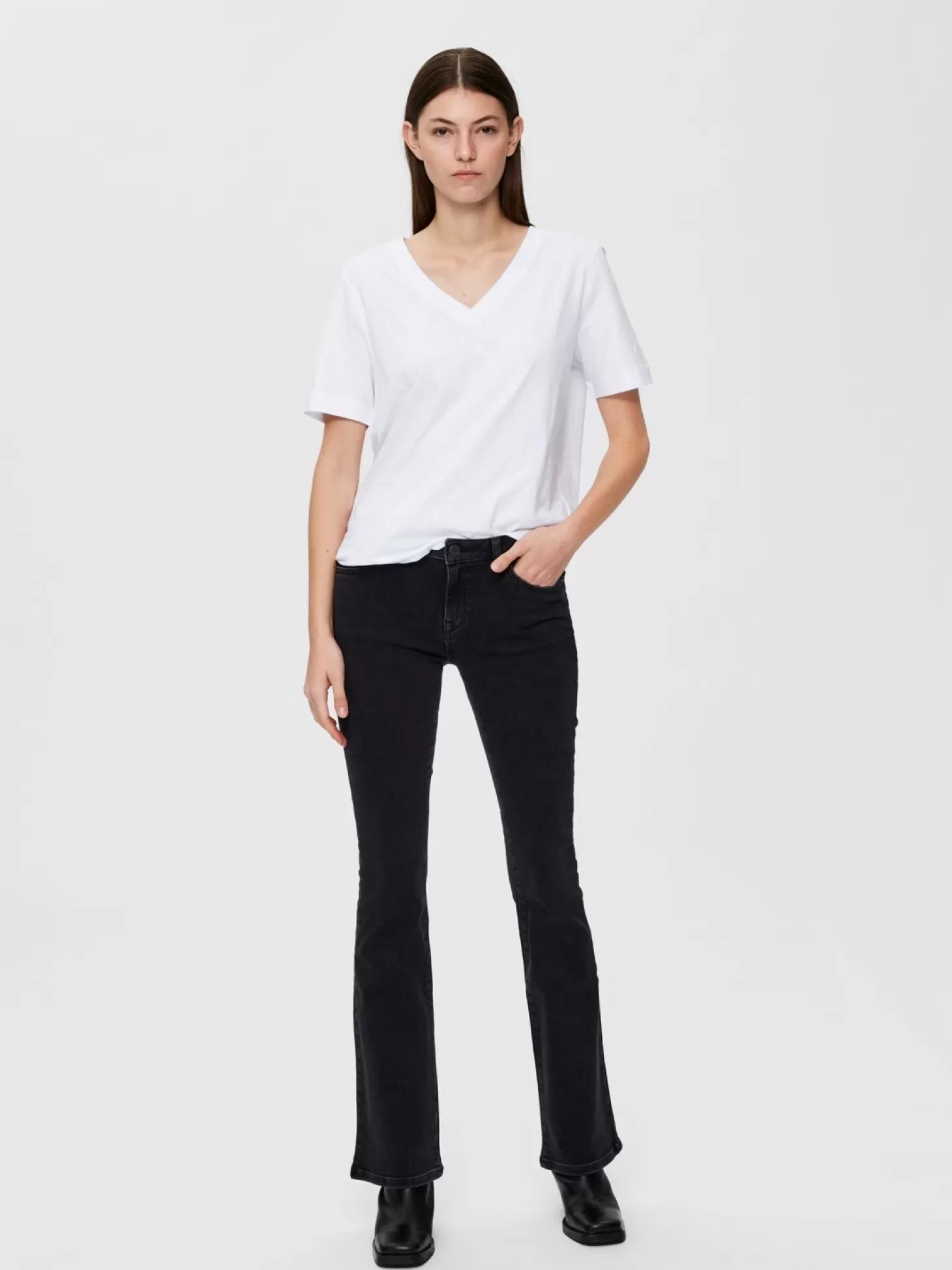 basic_tshirt_met_vhals_standard_2.webp Selected Basic T-Shirt Met V-Hals Standard Bright White Cheap
