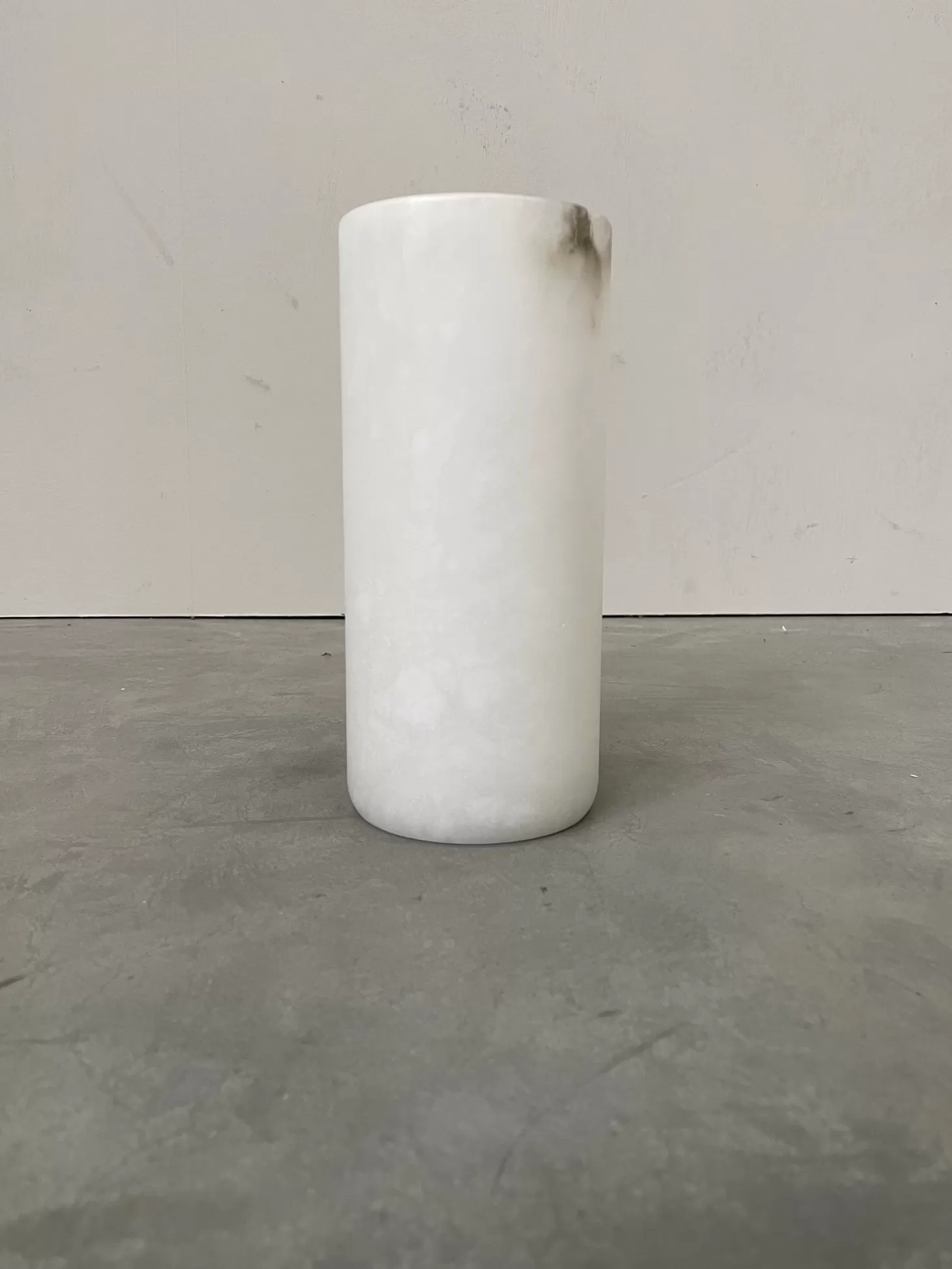 Les Soeurs Cylinder Alabaster Waxinelichthouder (Extra Large) White Discount