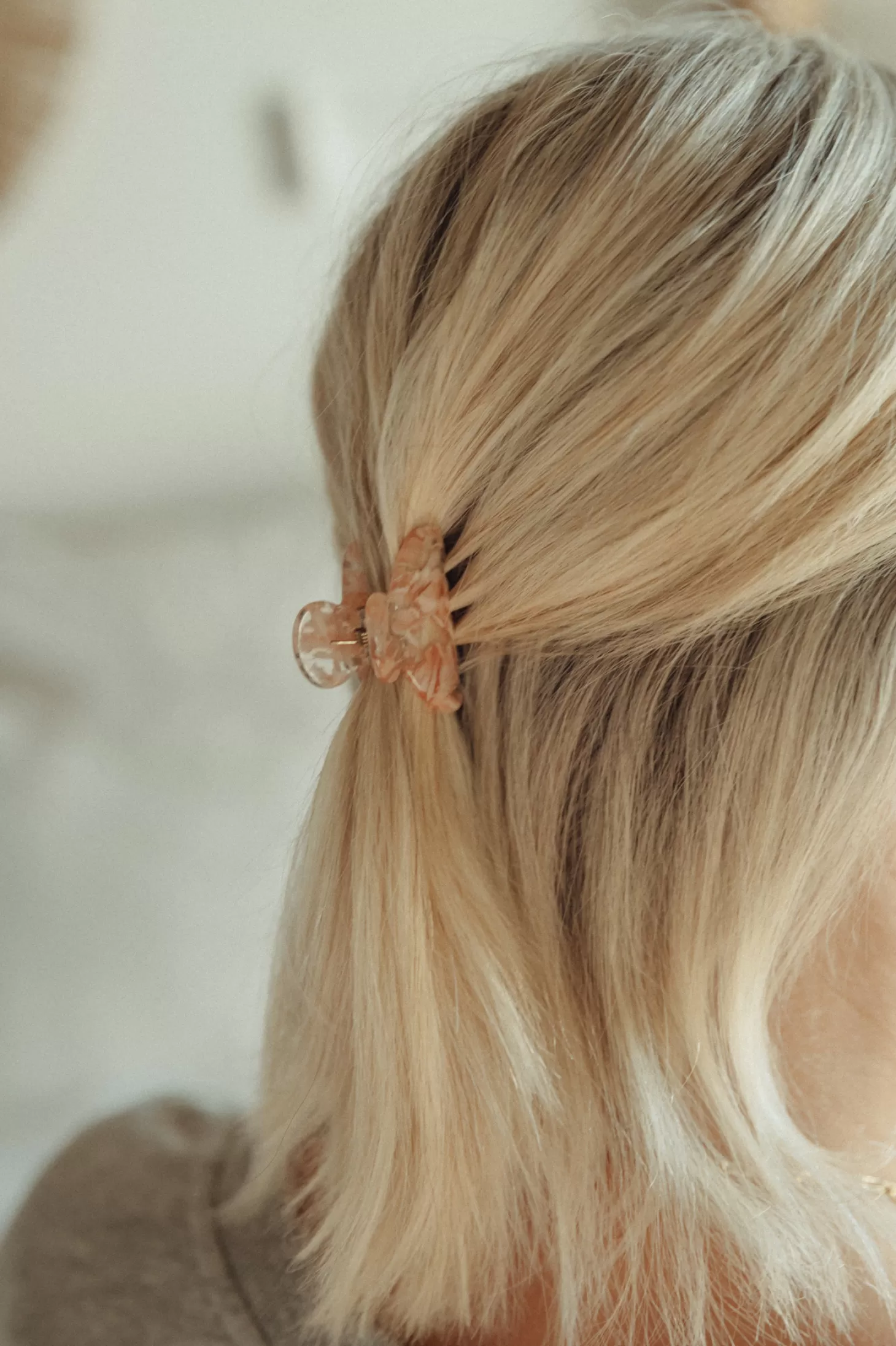 Les Soeurs Hair Clip Round Light Pink Fashion