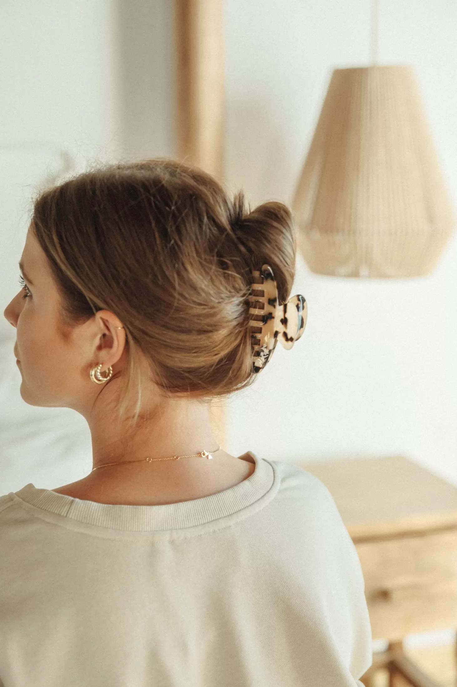 Les Soeurs Hair Clip Round Light Tortue Hot