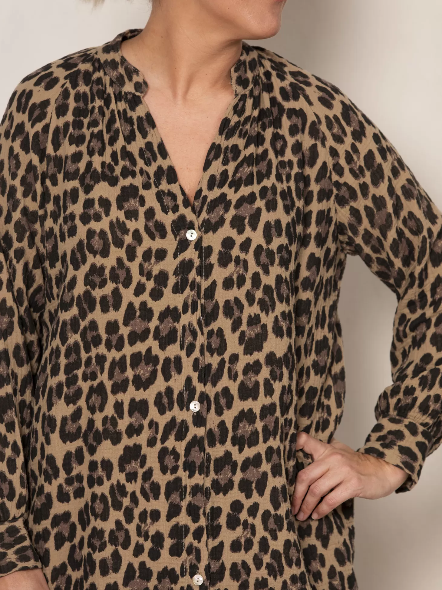 jurk_gigi_3.webp Le Marais Jurk Gigi Leopard Shop