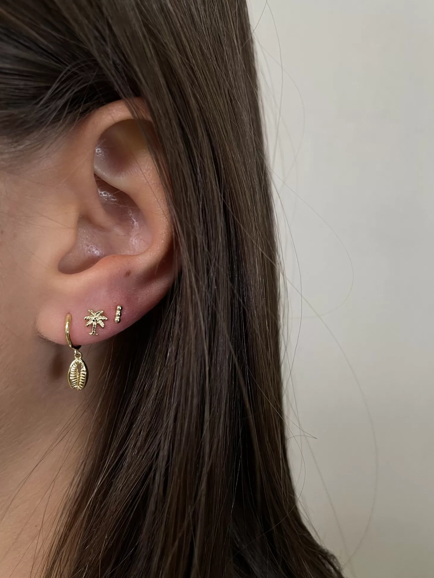 Les Soeurs Oorbel Jolie Barre Dots Gold Shop