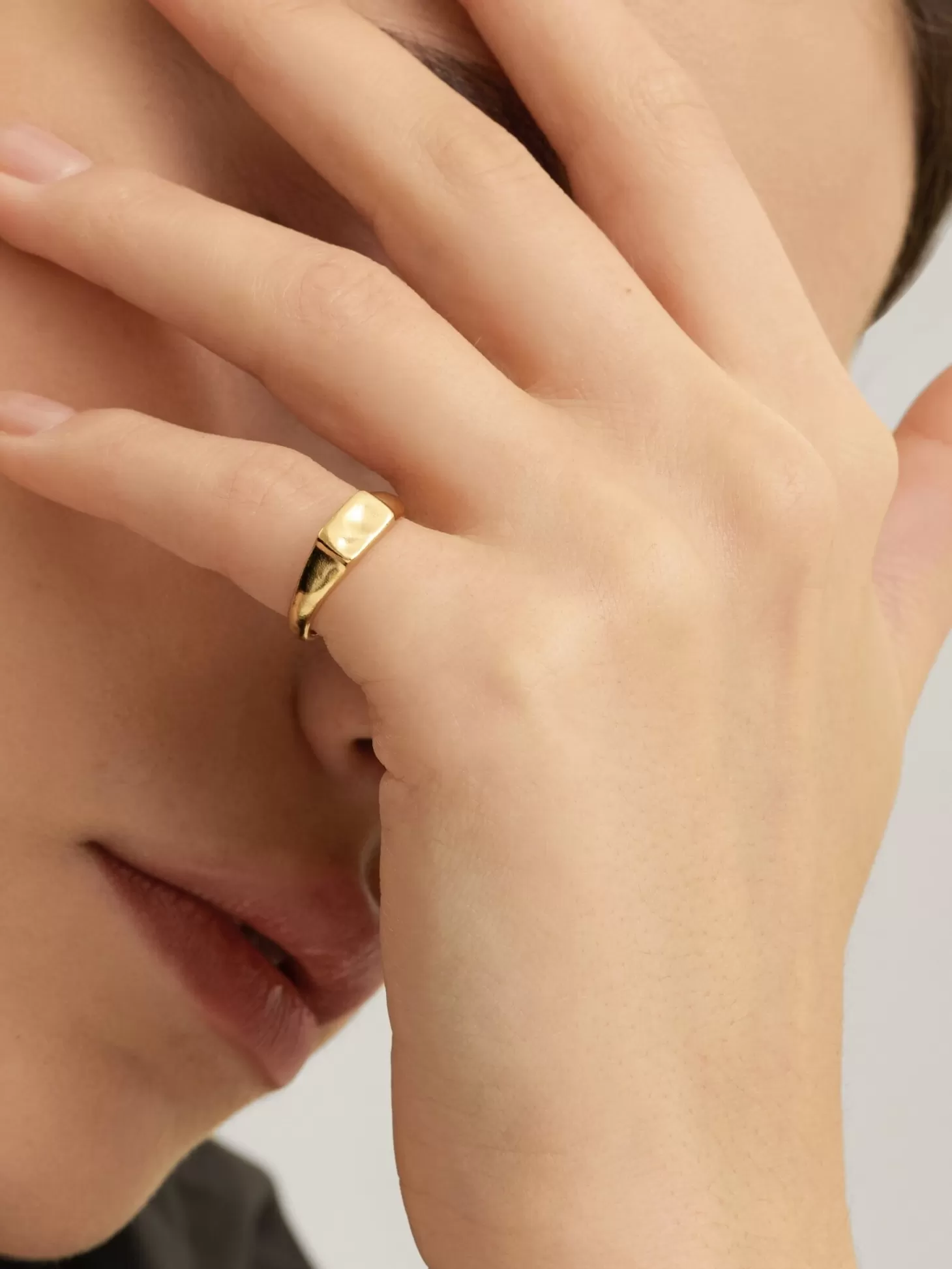 Les Soeurs Pinky Ring Ginette Rectangle Gold Store