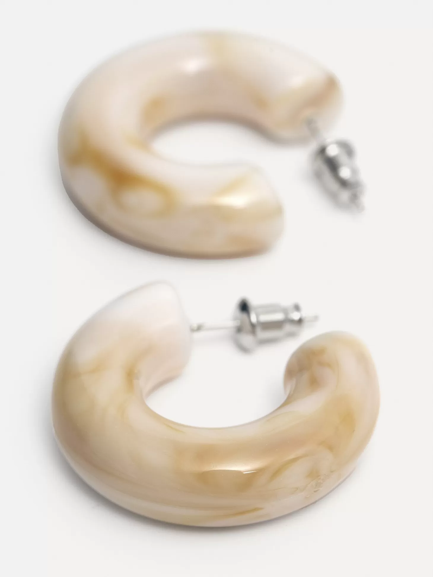 Les Soeurs Resin Oorbellen Set Melany Cream Fashion