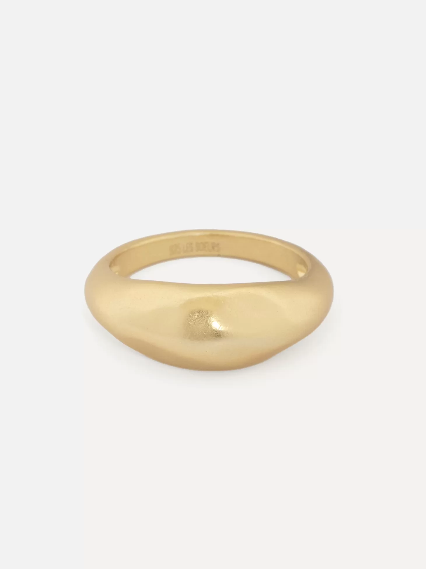Les Soeurs Ring Gioia Hammered Dome Gold Flash Sale