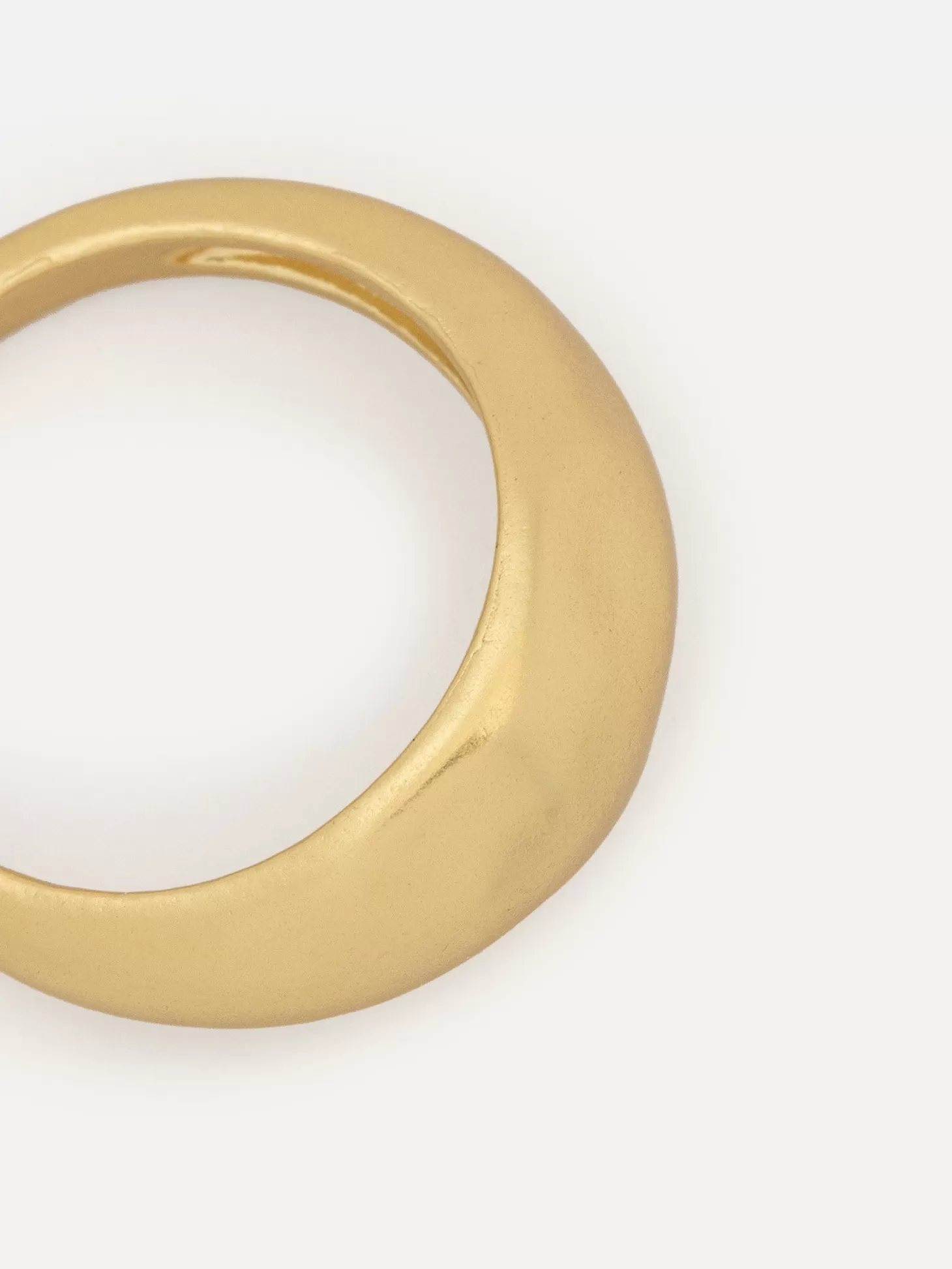 ring_gioia_hammered_dome_3.webp Les Soeurs Ring Gioia Hammered Dome Gold Flash Sale