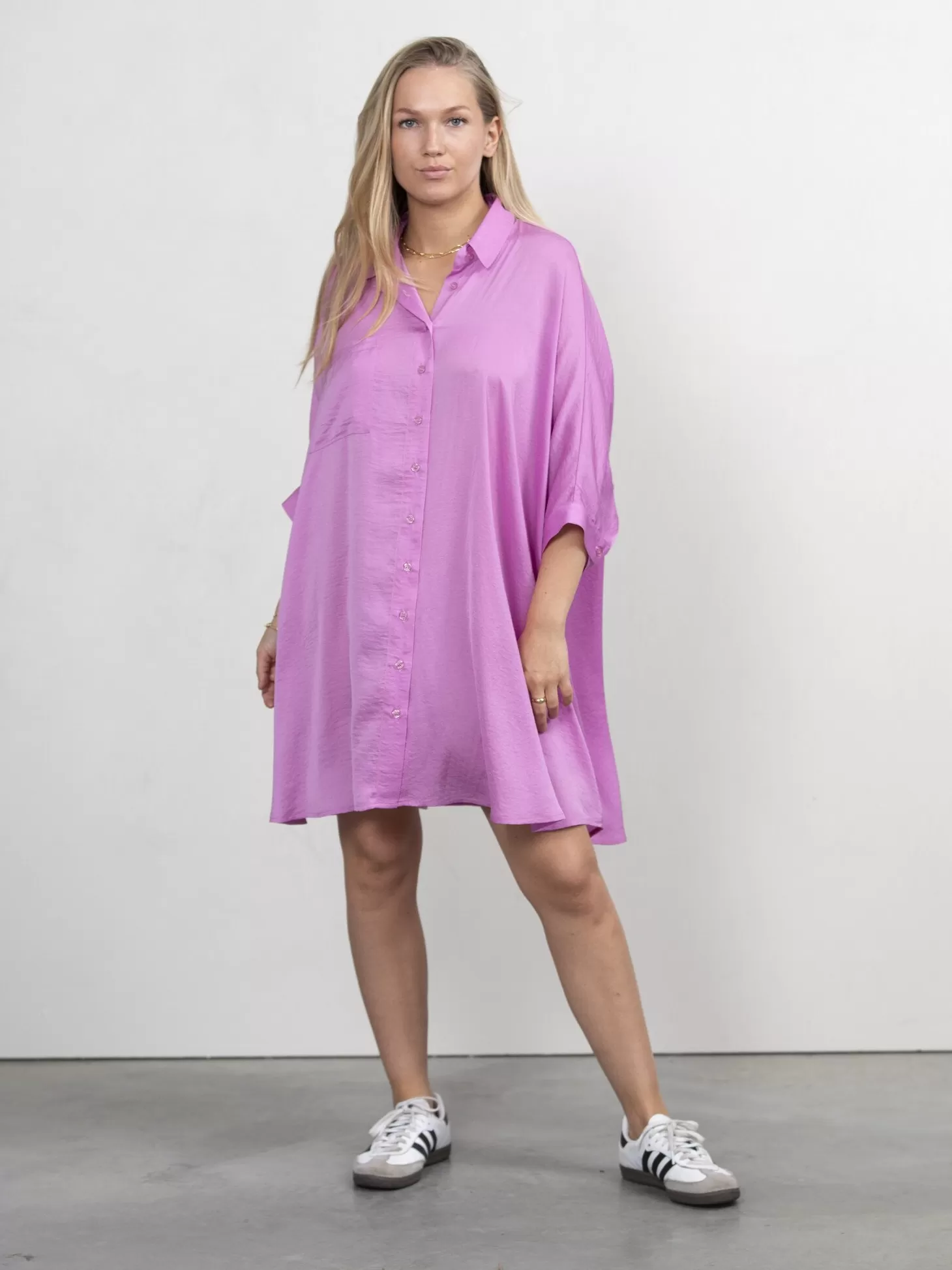 satijn_blousejurk_mason_2-2.webp Les Soeurs Satijn Blousejurk Mason Lila Sale