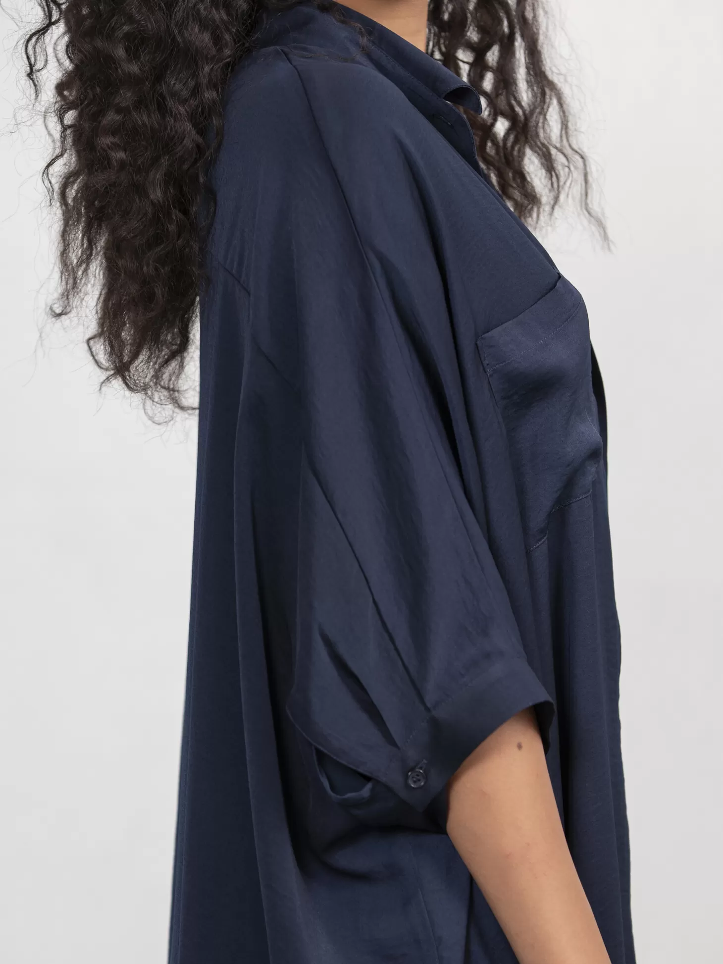 satijn_blousejurk_mason_3.webp Les Soeurs Satijn Blousejurk Mason Dark Blue Discount