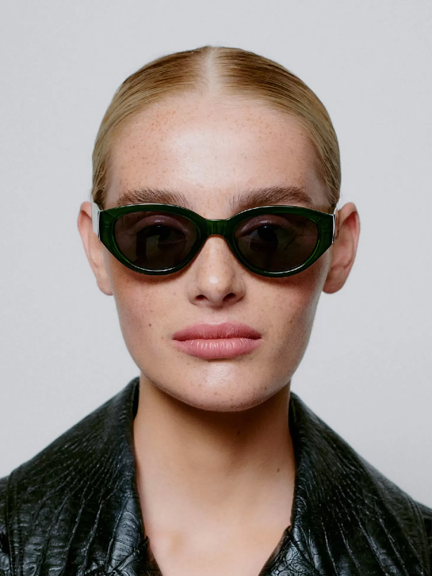 A.Kjaerbede Zonnebril Winnie Dark Green Transparent Outlet